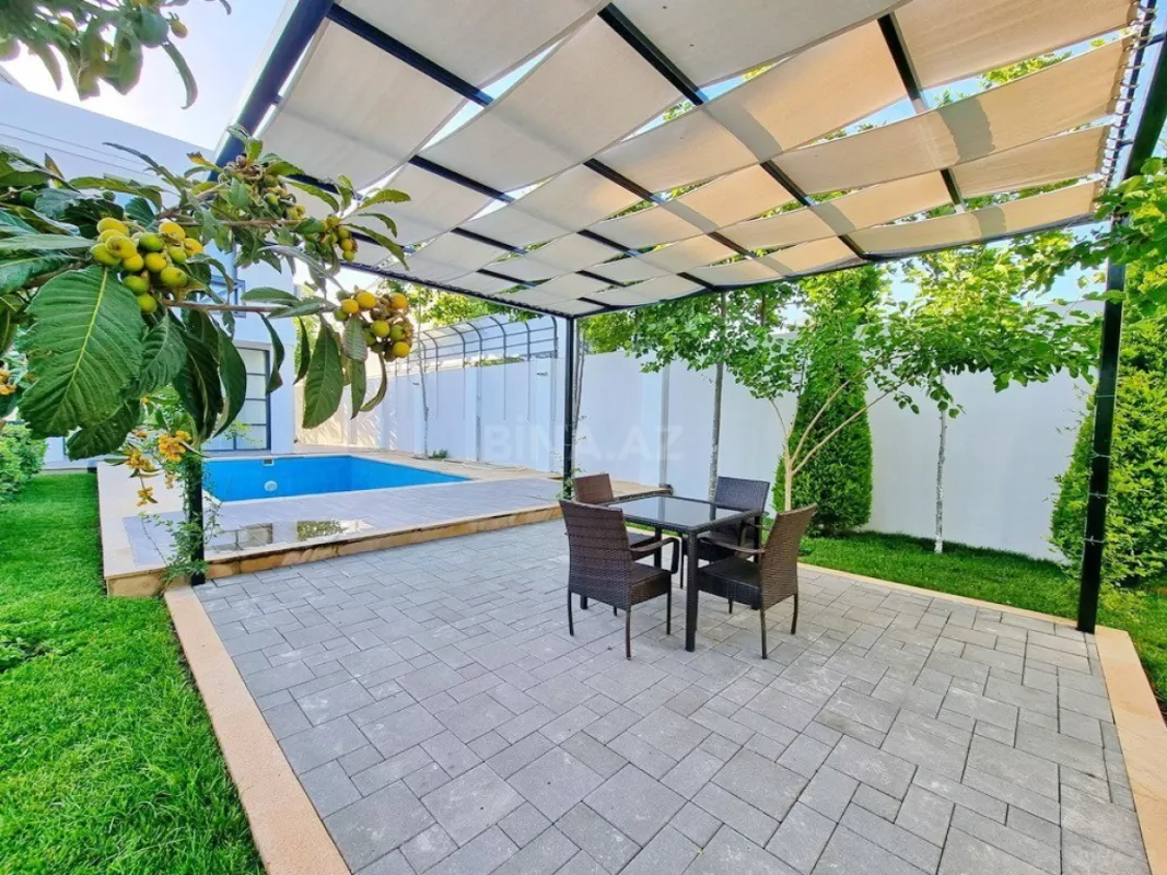 Satılır həyət evi 320 m²