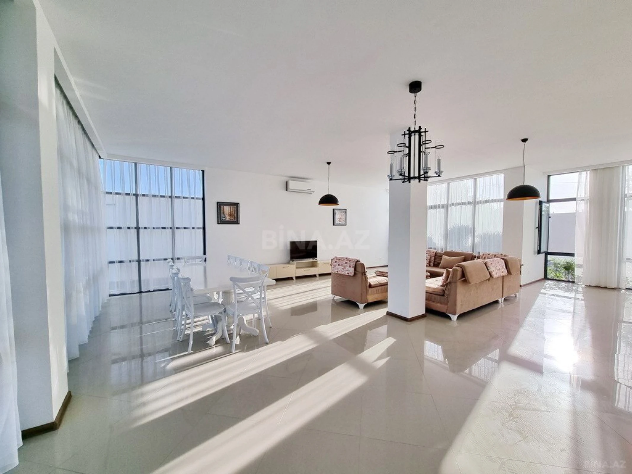 Satılır həyət evi 320 m²