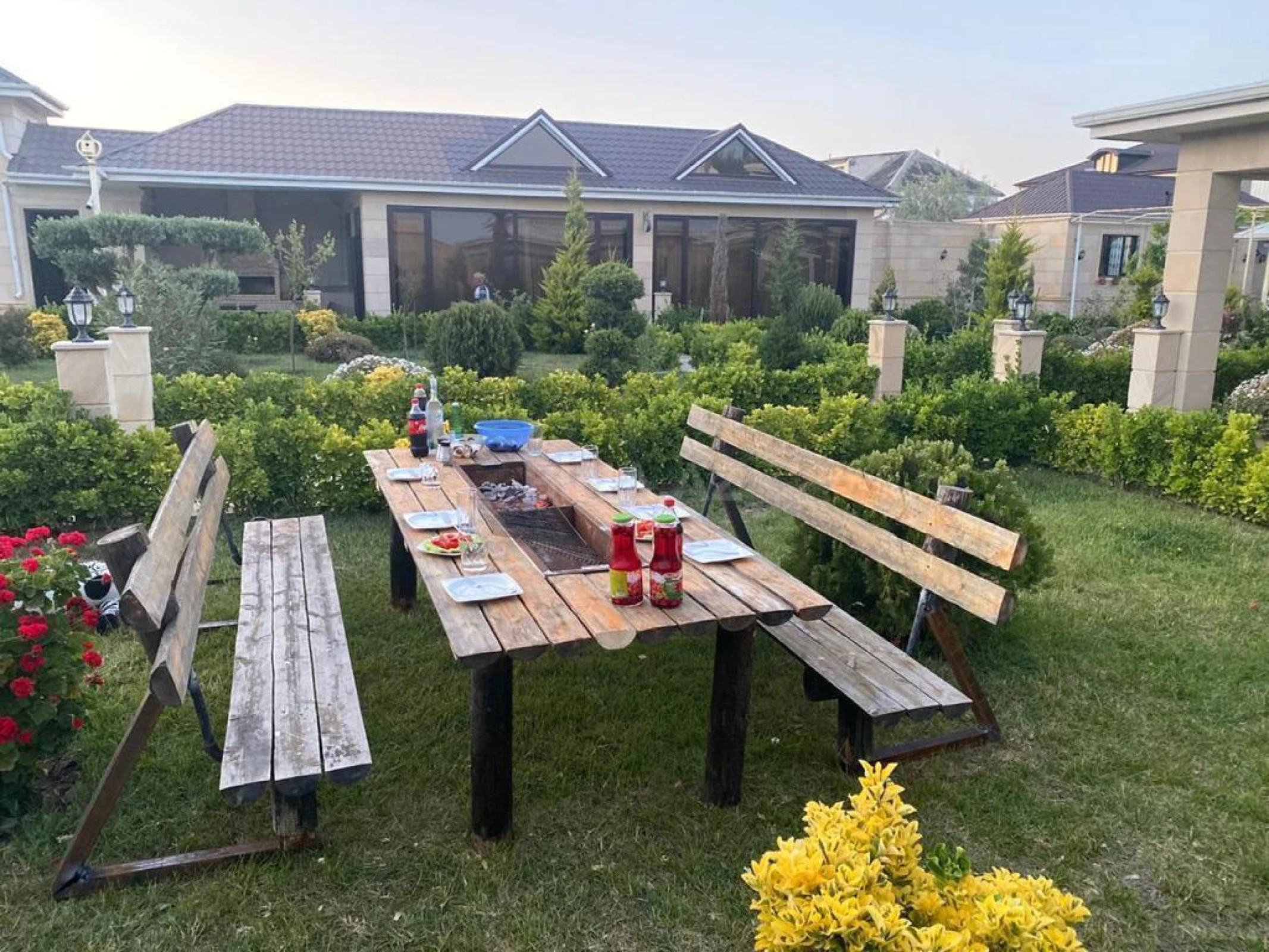 Kirayə verilir 5 otaqlı həyət evi 200 m²