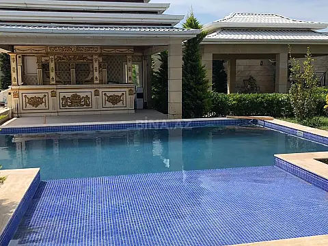 Kirayə verilir 5 otaqlı həyət evi 200 m²