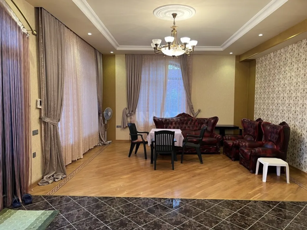 Kirayə verilir həyət evi 280 m²