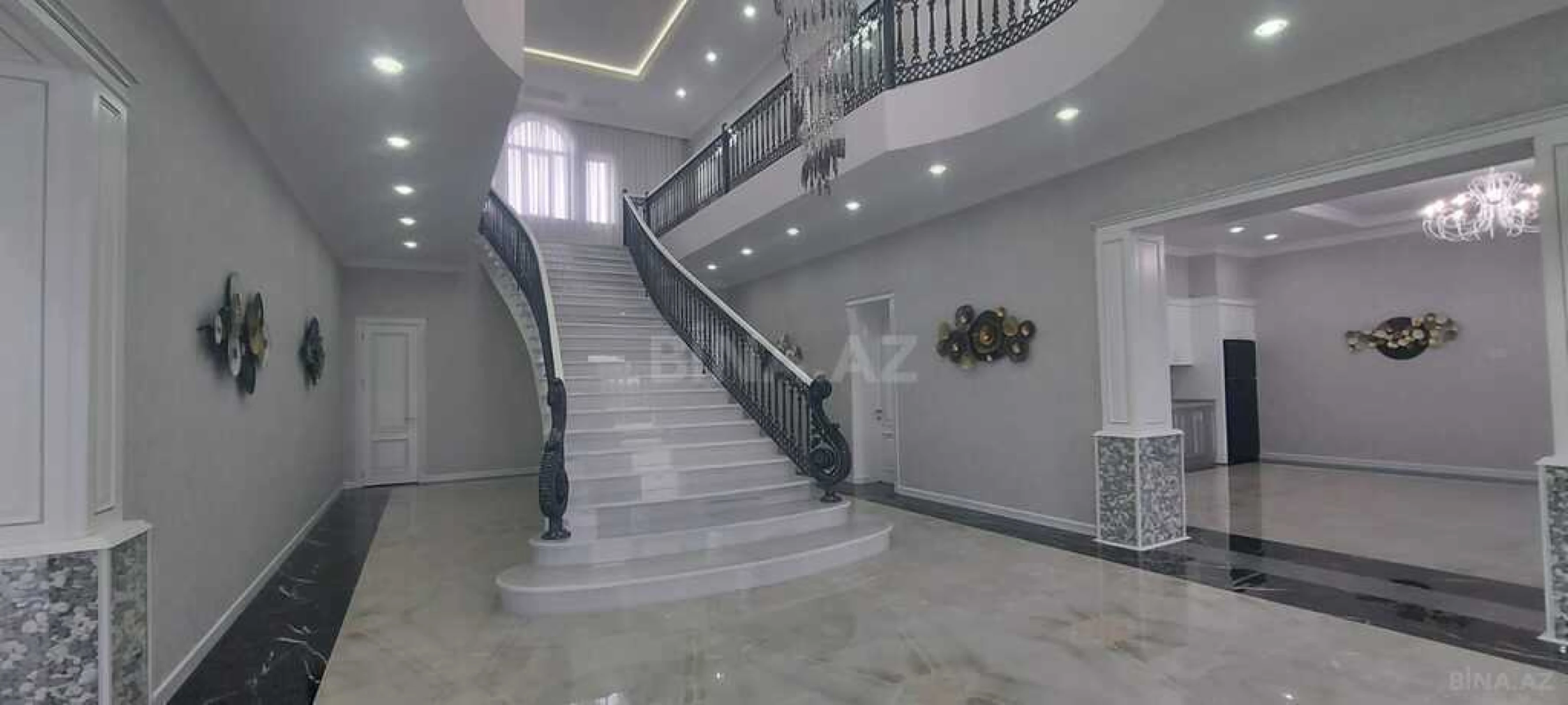 Satılır 7 otaqlı həyət evi 500 m²