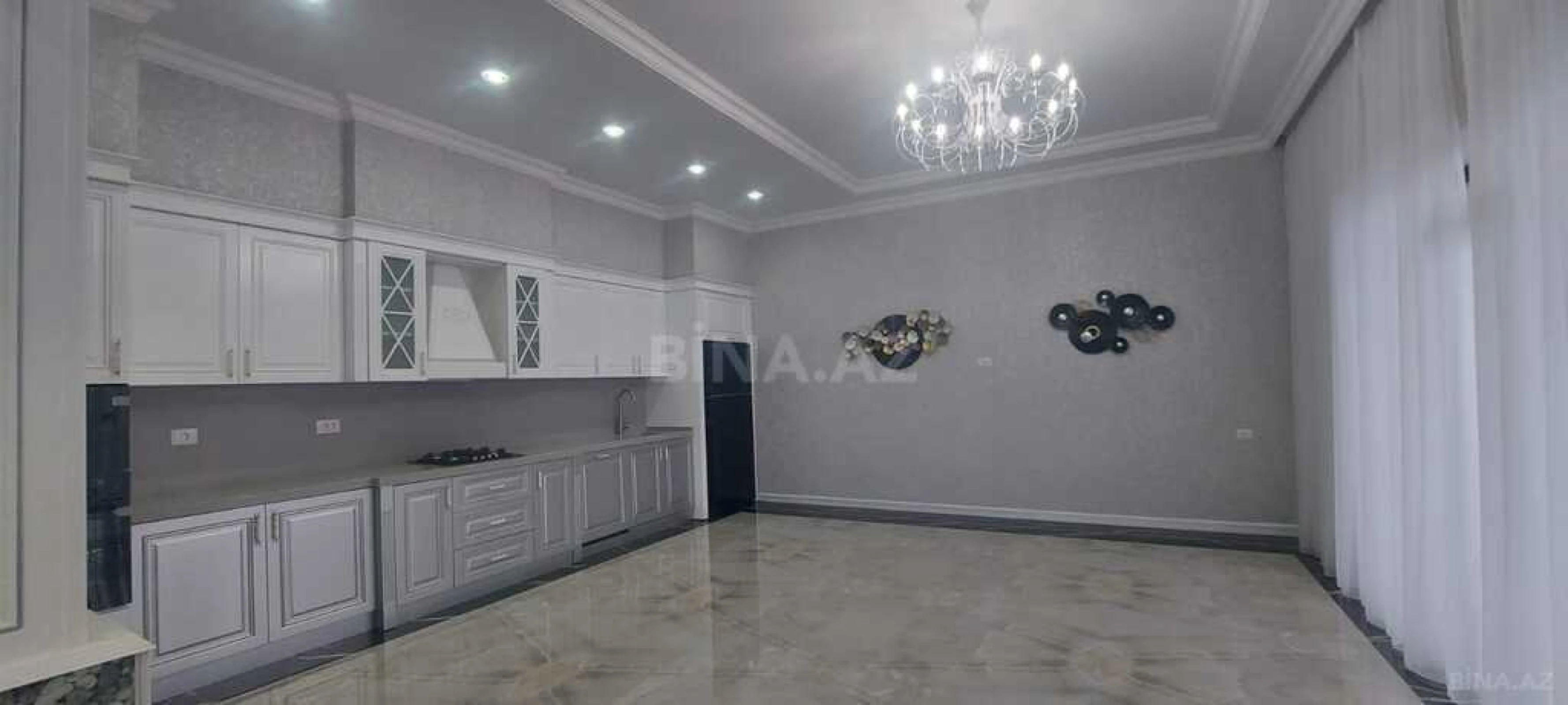 Satılır 7 otaqlı həyət evi 500 m²