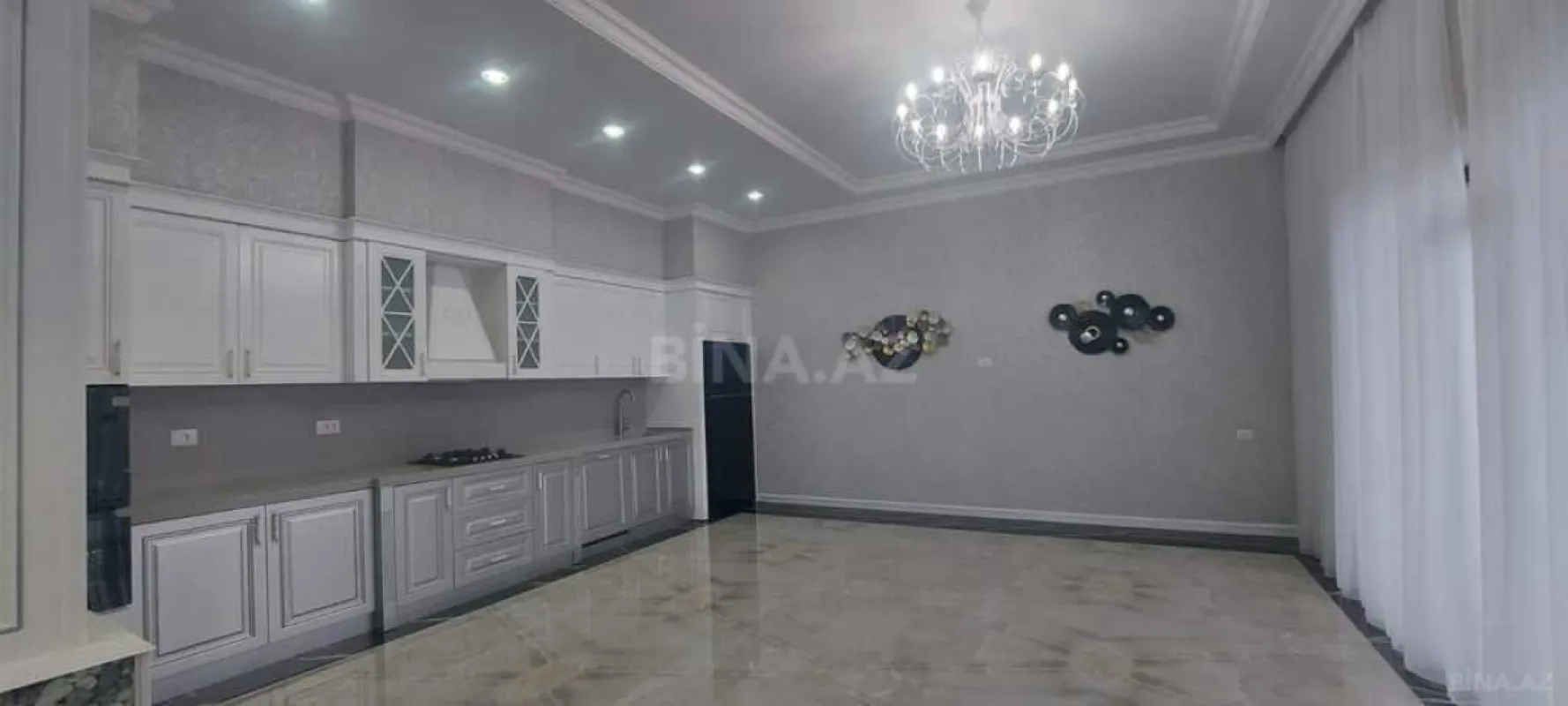 Satılır 7 otaqlı həyət evi 500 m²