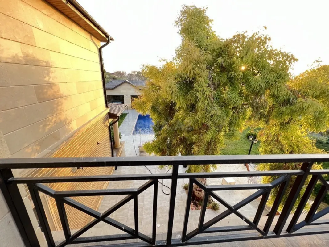 Kirayə verilir 5 otaqlı həyət evi 420 m²