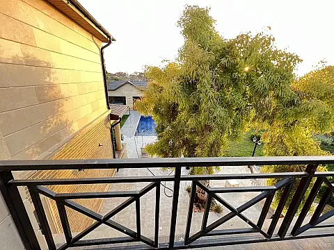 Kirayə verilir 5 otaqlı həyət evi 420 m²