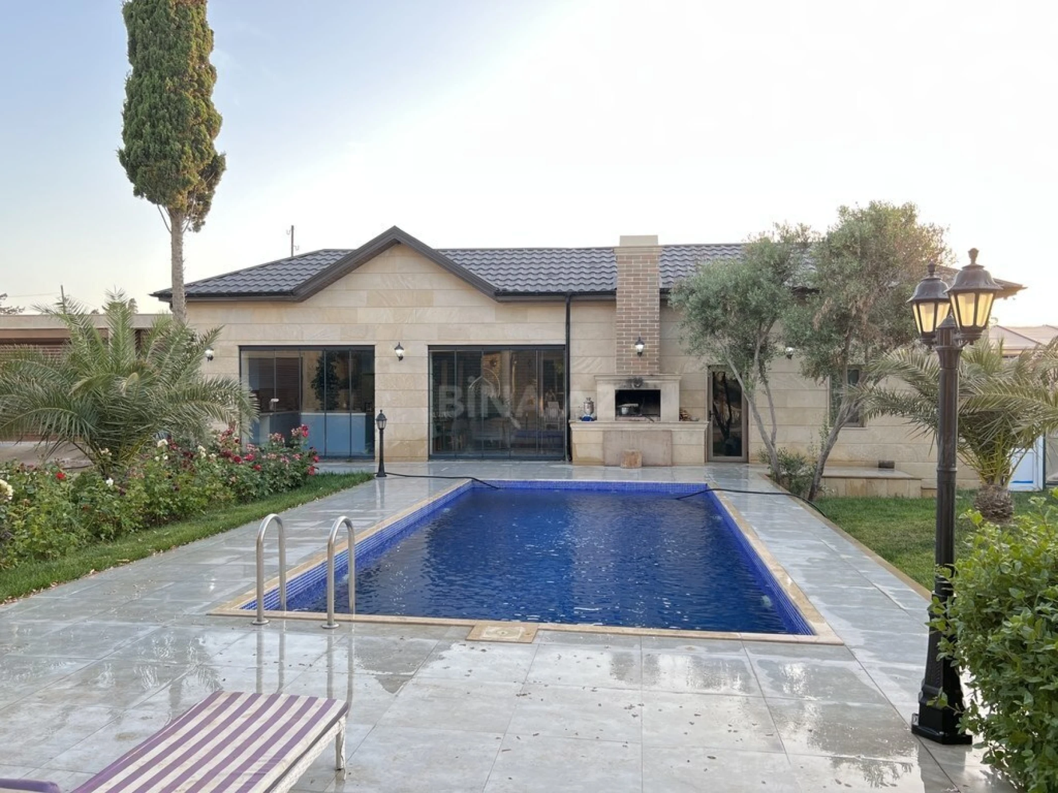 Kirayə verilir 5 otaqlı həyət evi 420 m²