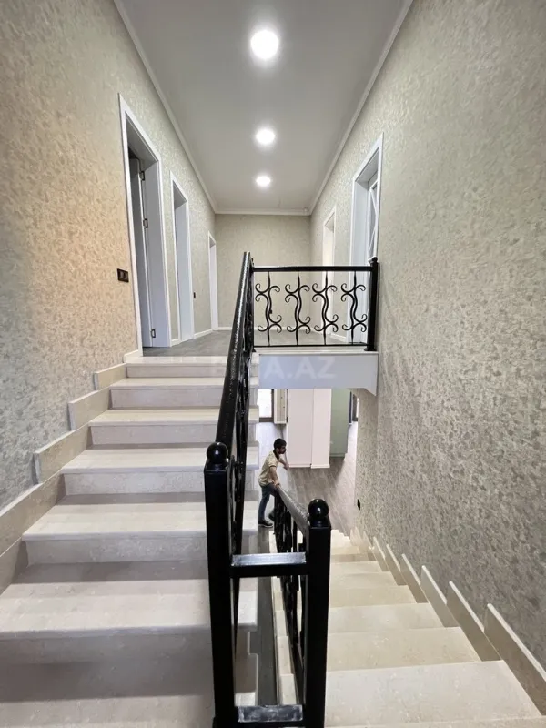 Kirayə verilir 5 otaqlı həyət evi 420 m²