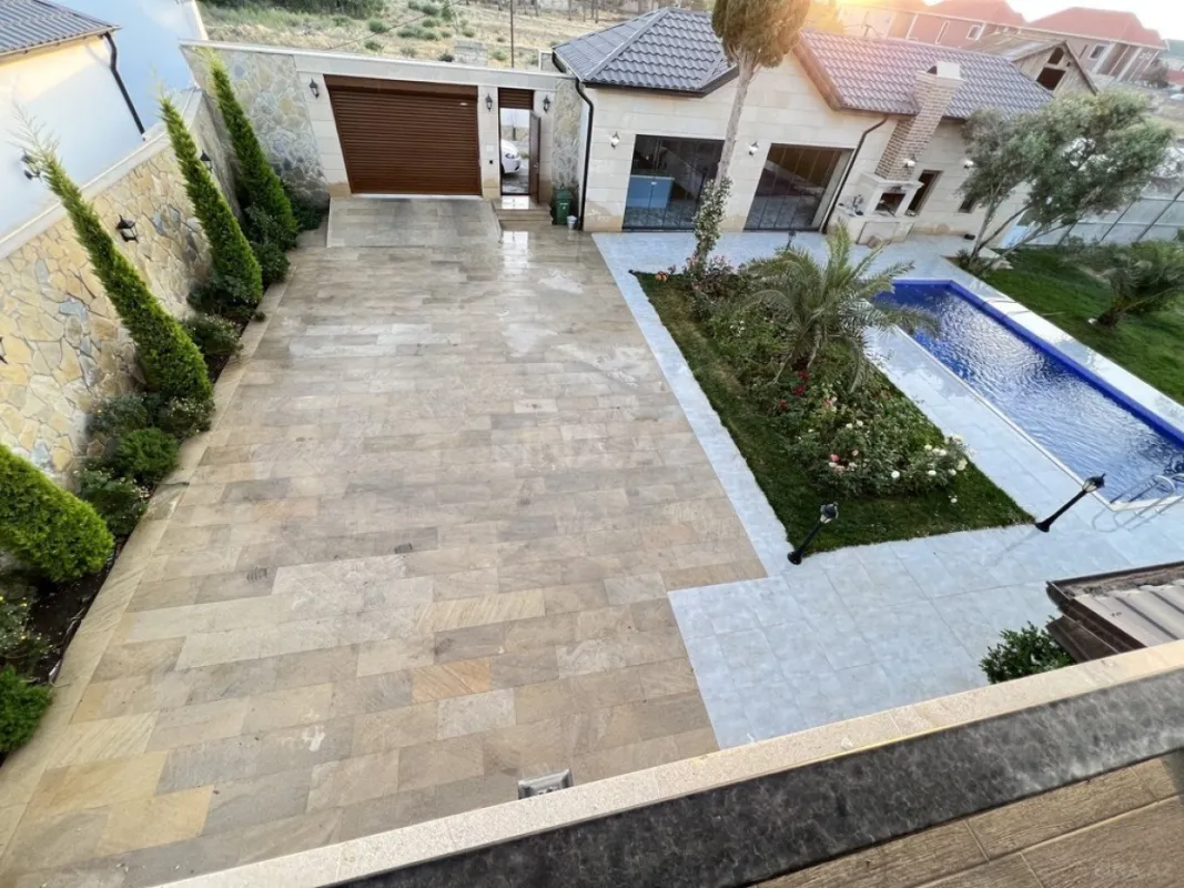 Kirayə verilir 5 otaqlı həyət evi 420 m²