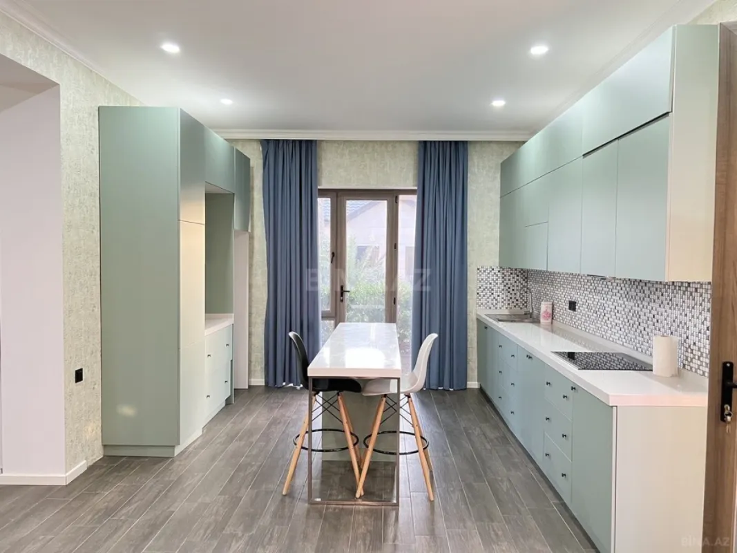 Kirayə verilir 5 otaqlı həyət evi 420 m²