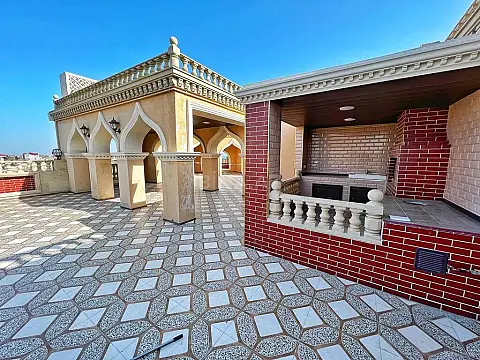 Kirayə verilir 6 otaqlı həyət evi 670 m²