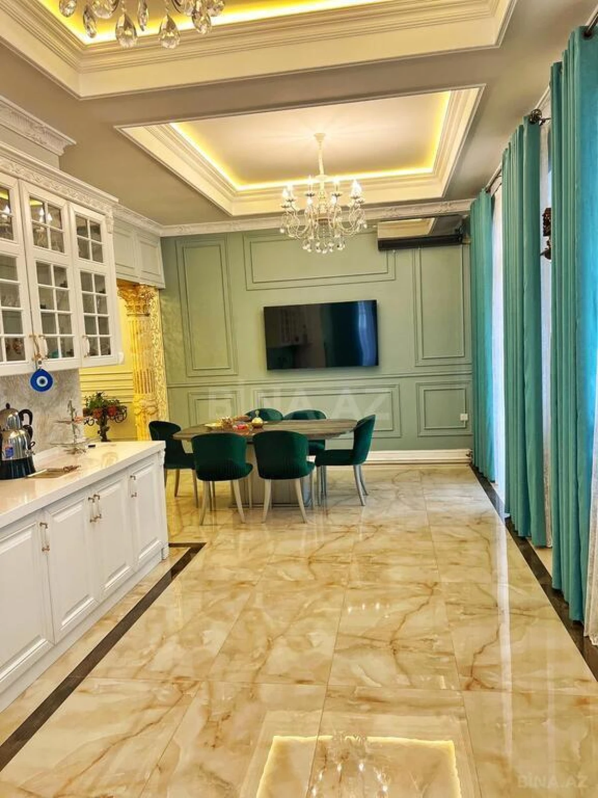 Kirayə verilir 6 otaqlı həyət evi 670 m²