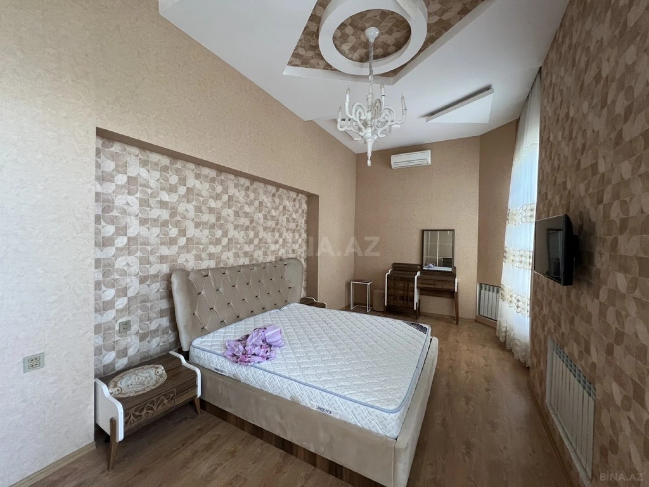Kirayə verilir 5 otaqlı həyət evi 360 m²