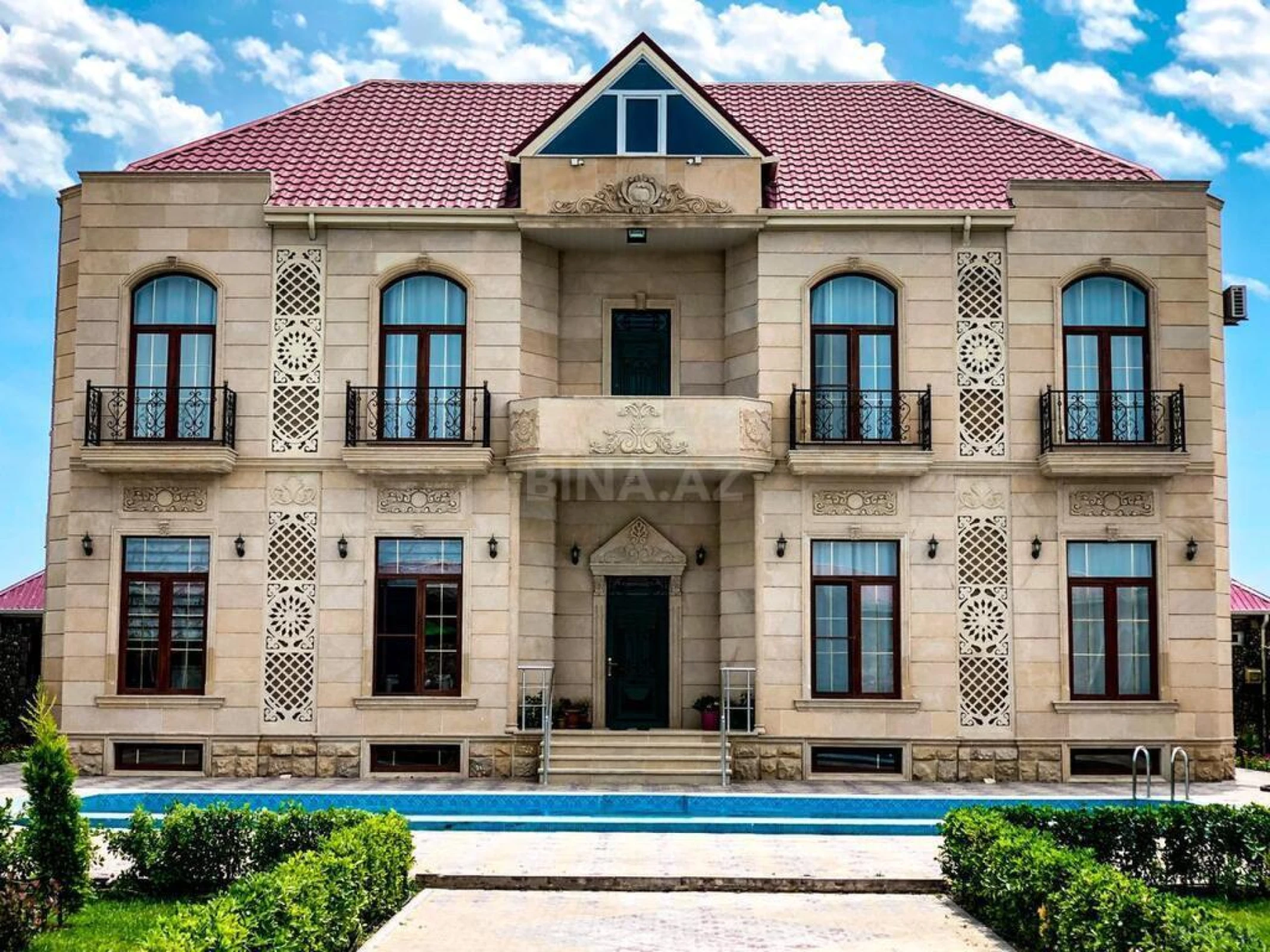 Kirayə verilir 5 otaqlı həyət evi 360 m²