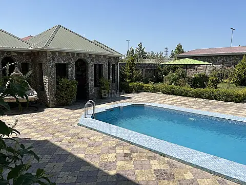 Kirayə verilir 5 otaqlı həyət evi 360 m²