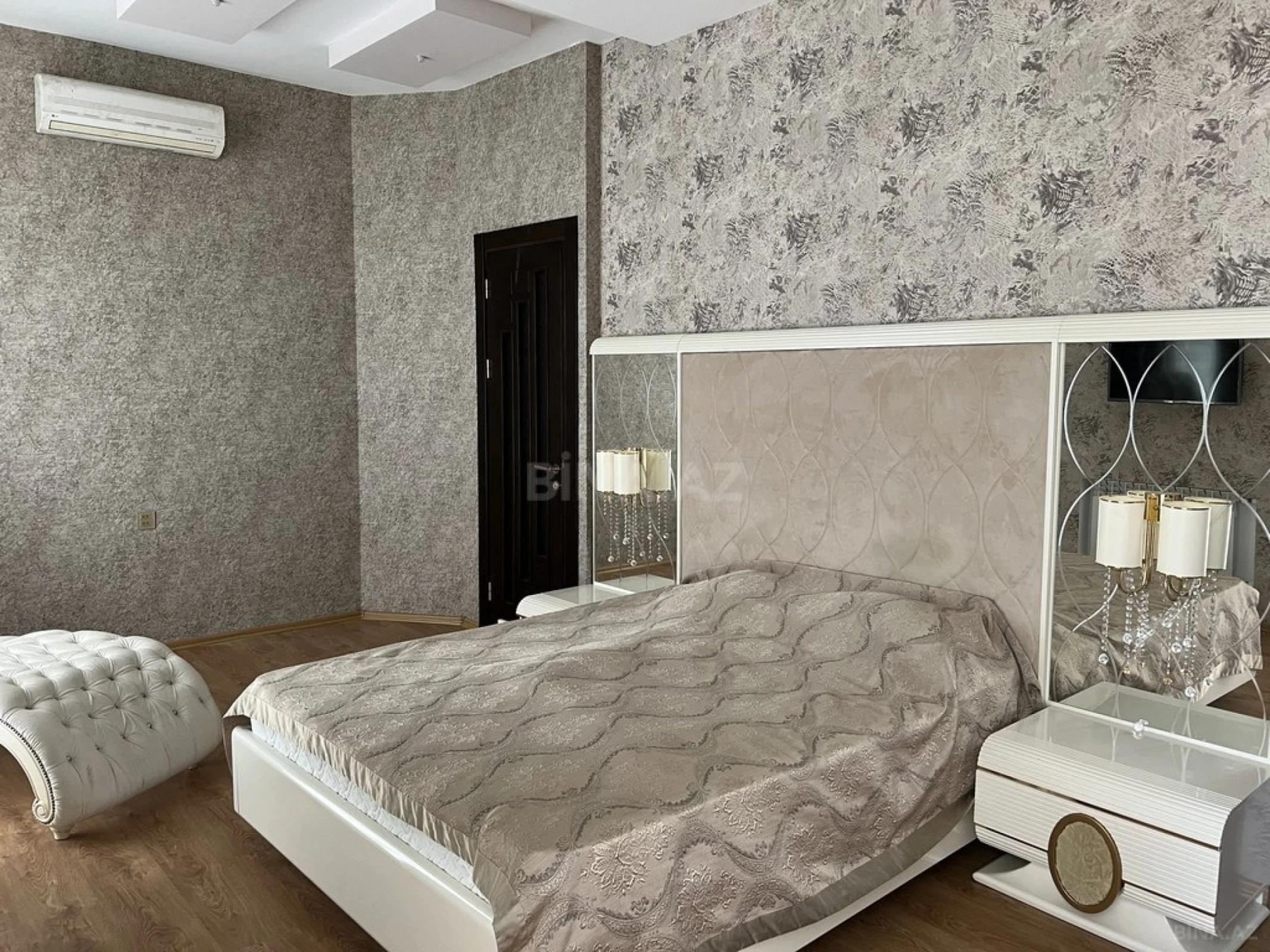 Kirayə verilir 5 otaqlı həyət evi 360 m²