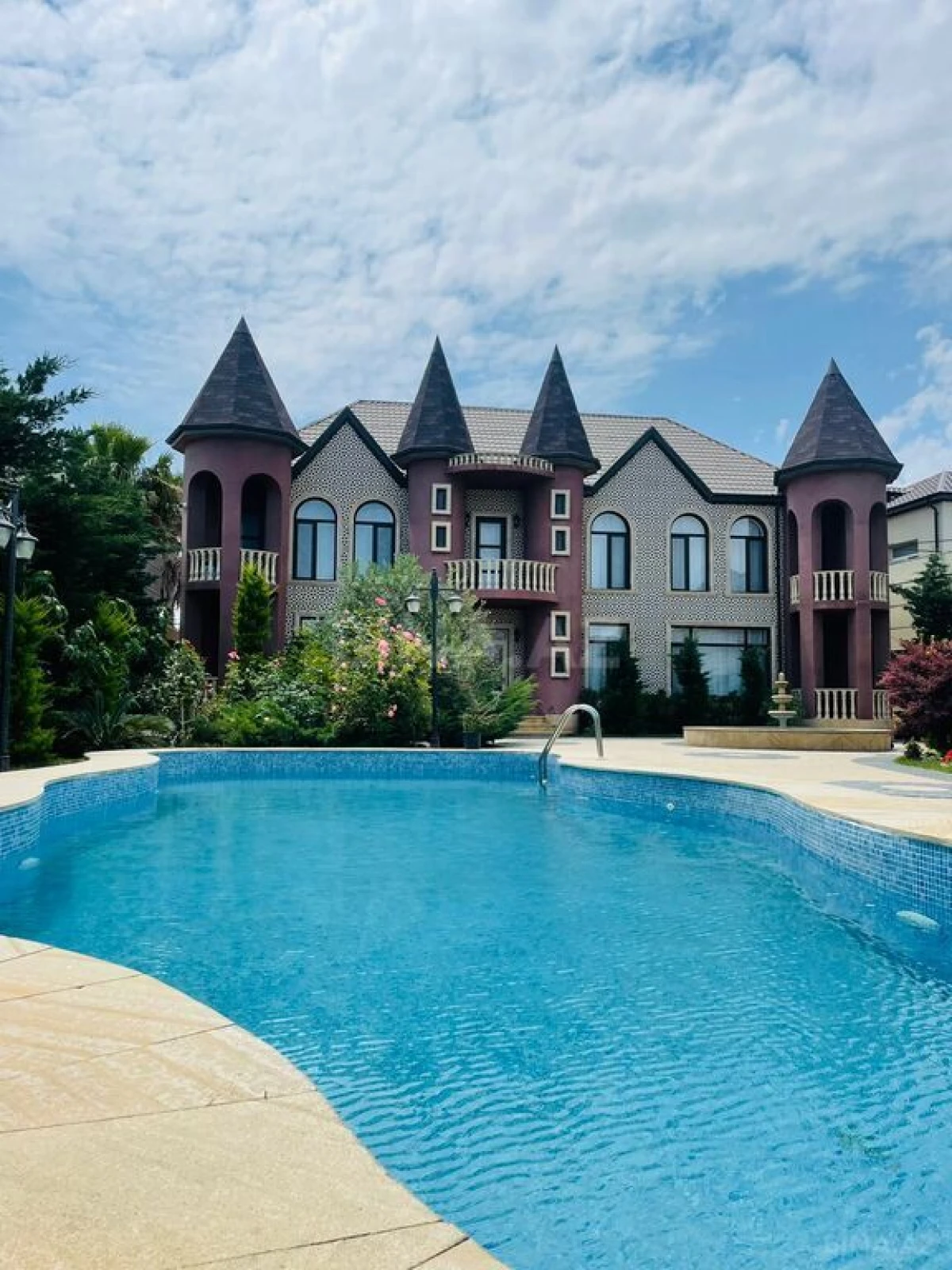 Kirayə verilir həyət evi 500 m²