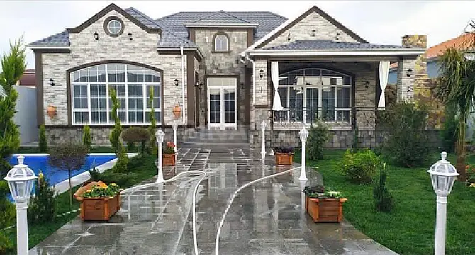 Kirayə verilir 4 otaqlı həyət evi 200 m²