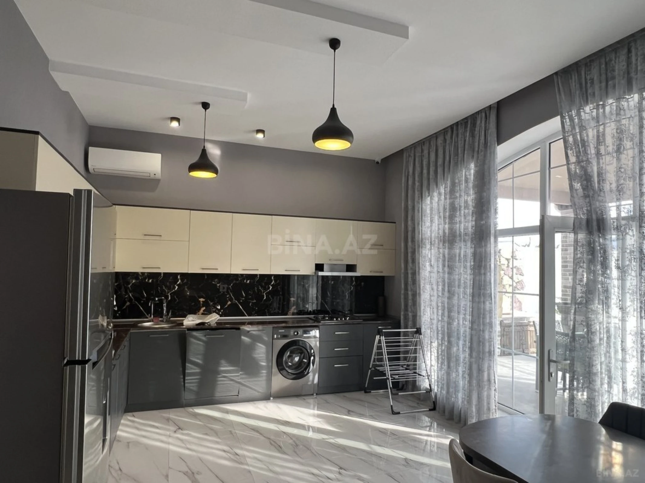 Kirayə verilir 4 otaqlı həyət evi 200 m²