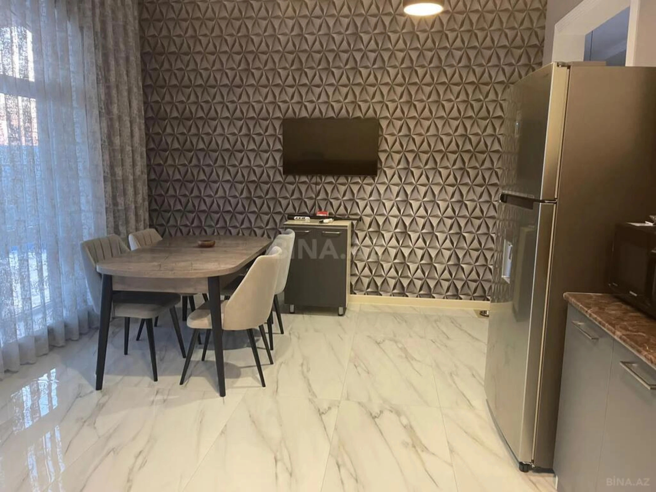 Kirayə verilir 4 otaqlı həyət evi 200 m²