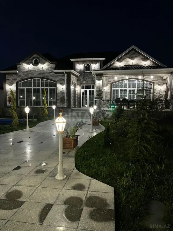 Kirayə verilir 4 otaqlı həyət evi 200 m²