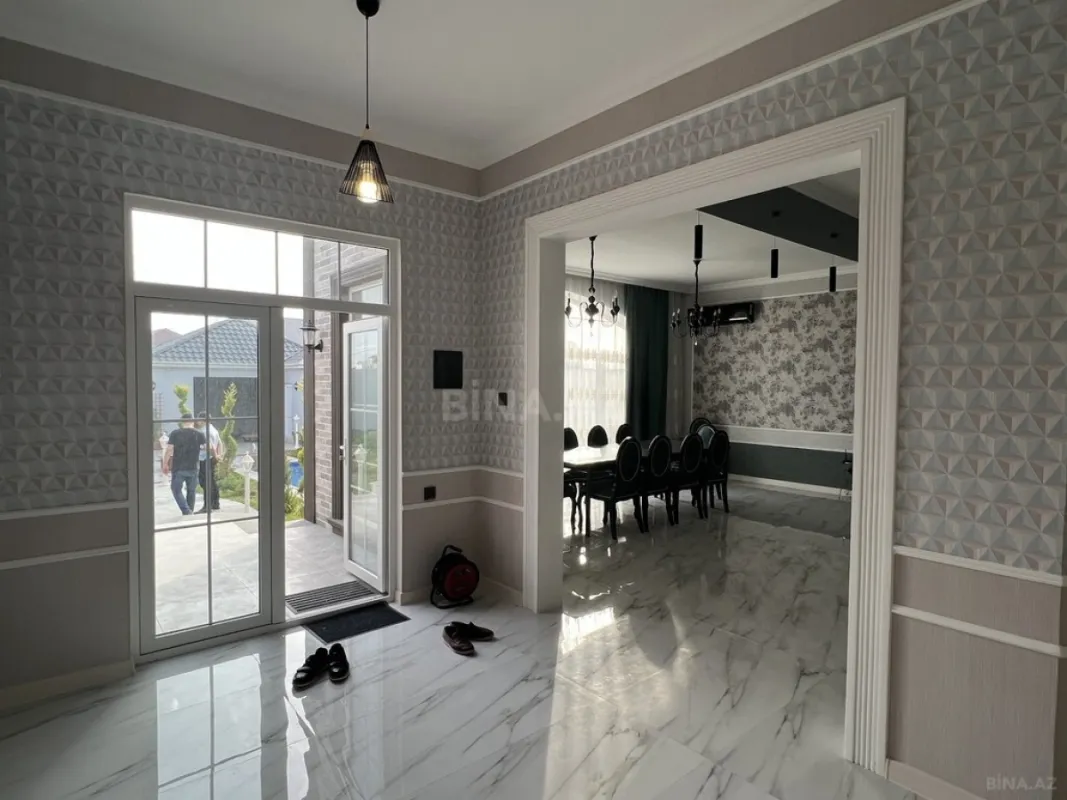Kirayə verilir 4 otaqlı həyət evi 200 m²