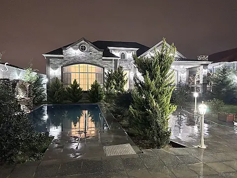 Kirayə verilir 4 otaqlı həyət evi 200 m²