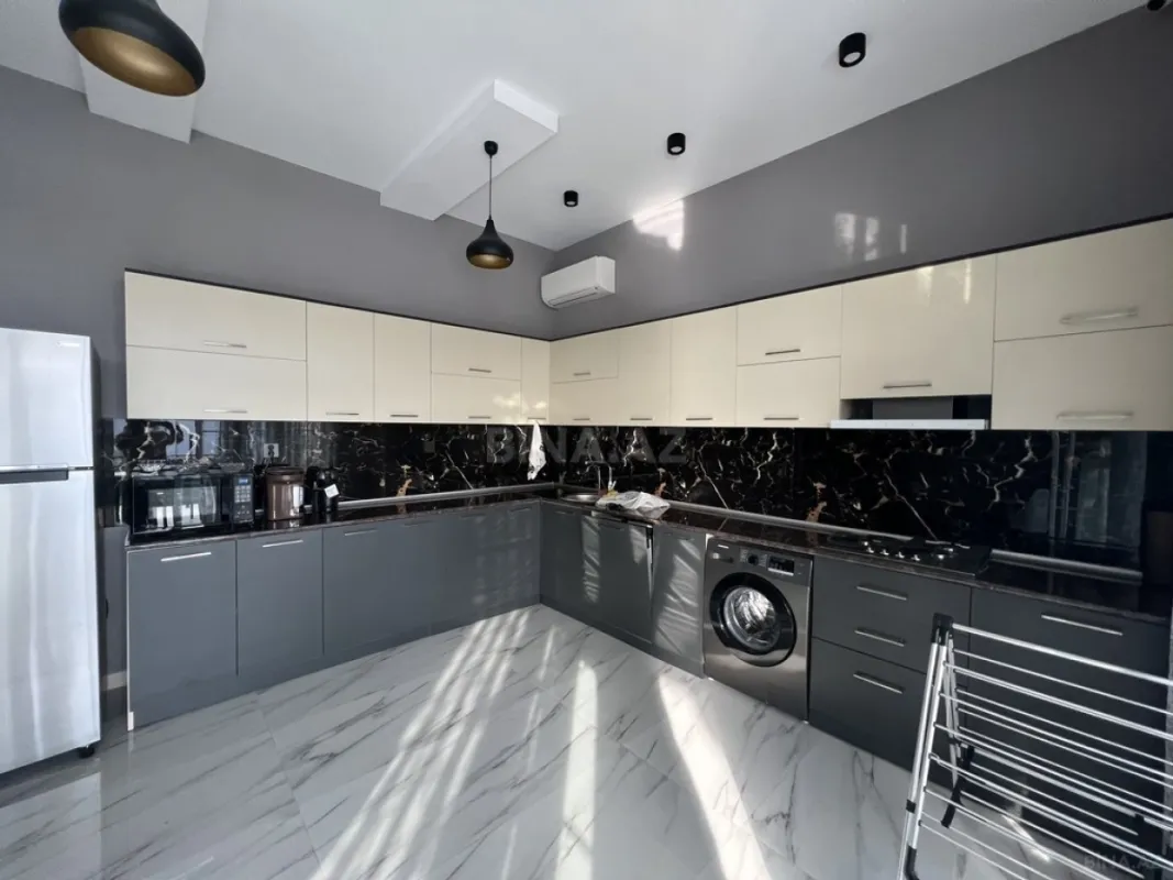 Kirayə verilir 4 otaqlı həyət evi 200 m²