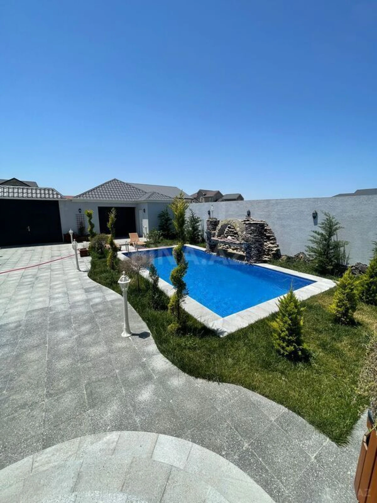 Kirayə verilir 4 otaqlı həyət evi 200 m²