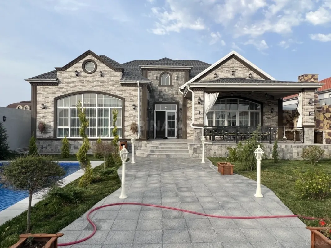 Kirayə verilir 4 otaqlı həyət evi 200 m²