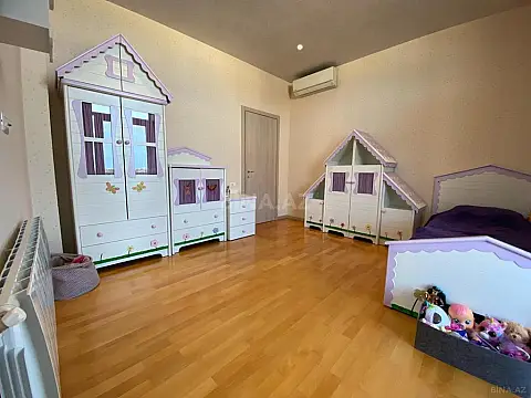 Kirayə verilir 6 otaqlı həyət evi 350 m²