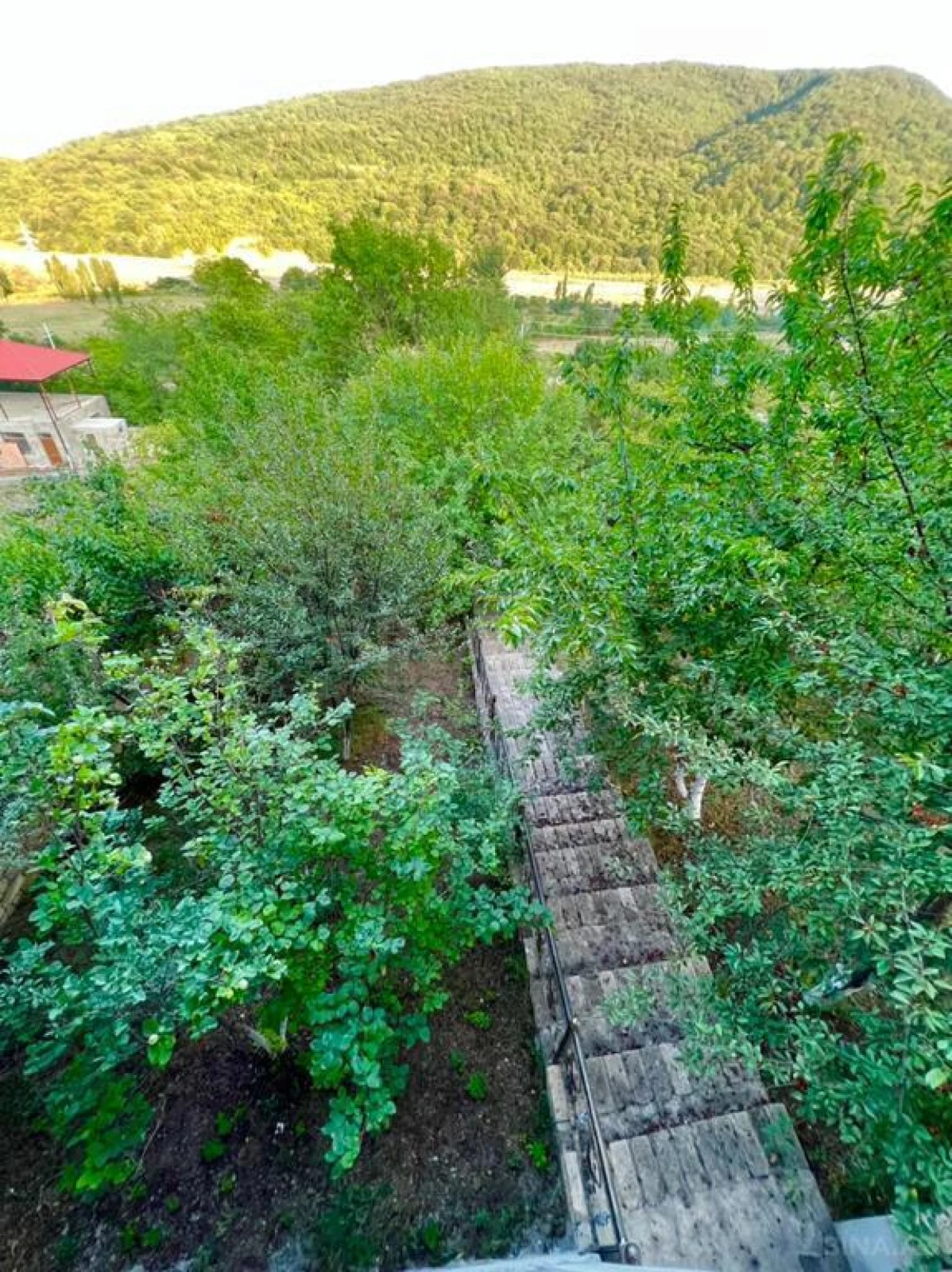 Satılır 4 otaqlı həyət evi 300 m²