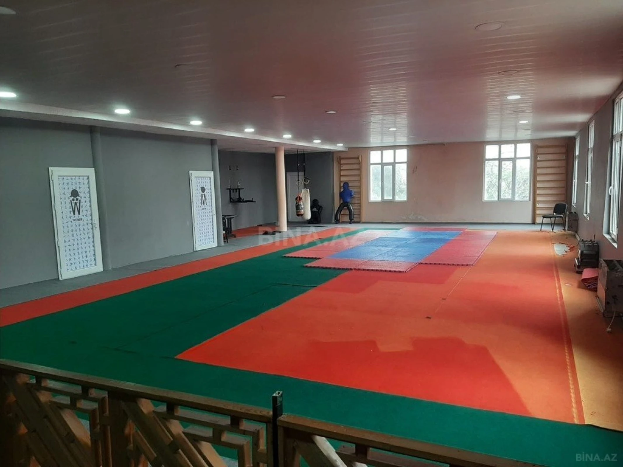 Kirayə verilir obyekt 2000 m²