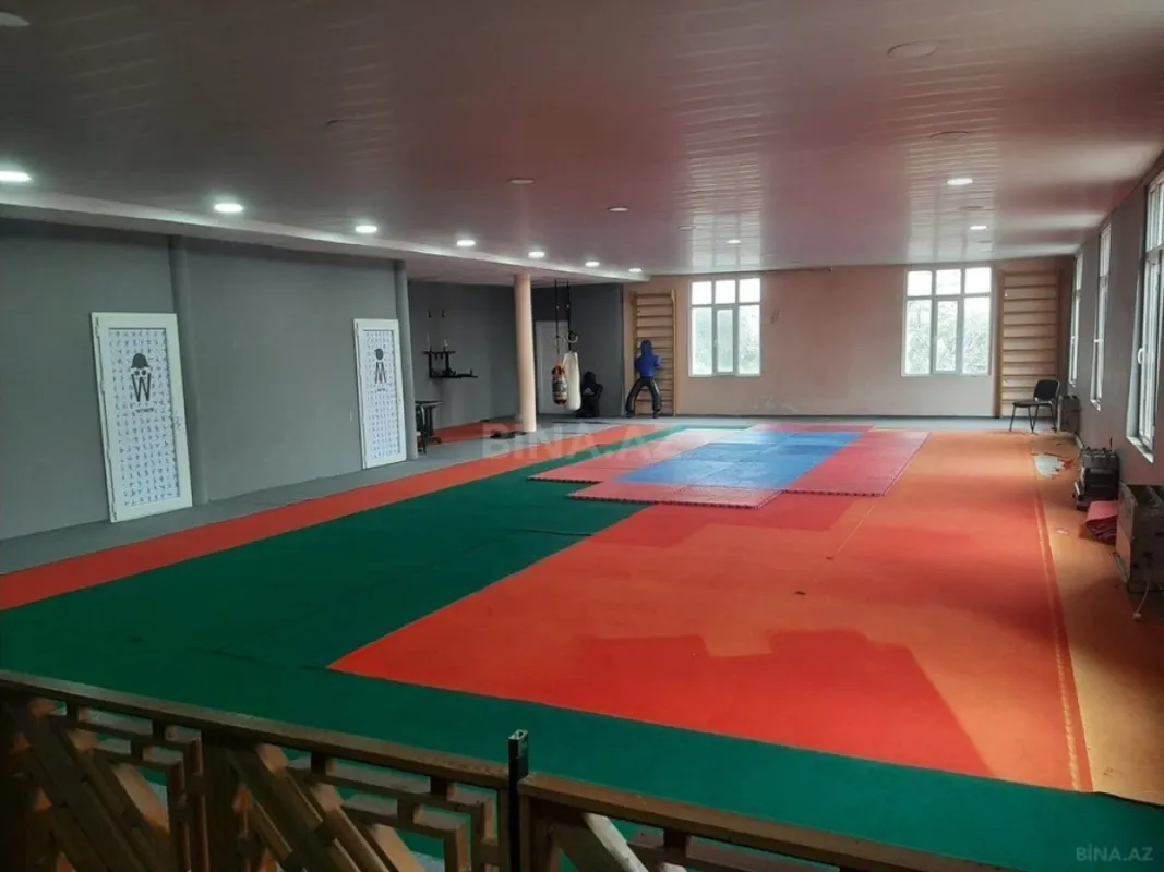 Kirayə verilir obyekt 2000 m²