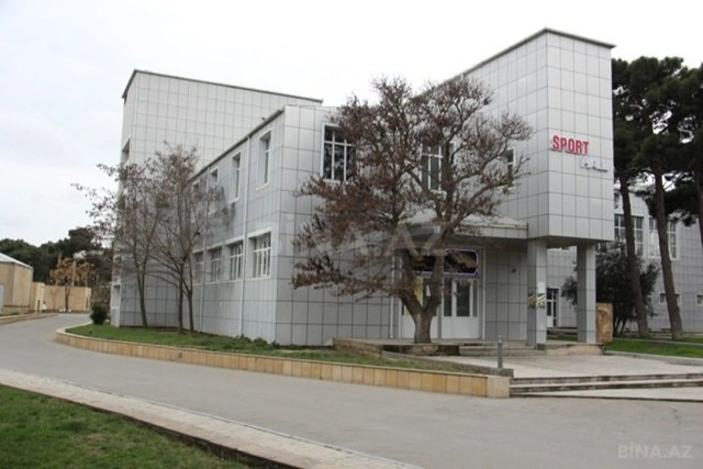 Kirayə verilir obyekt 2000 m²