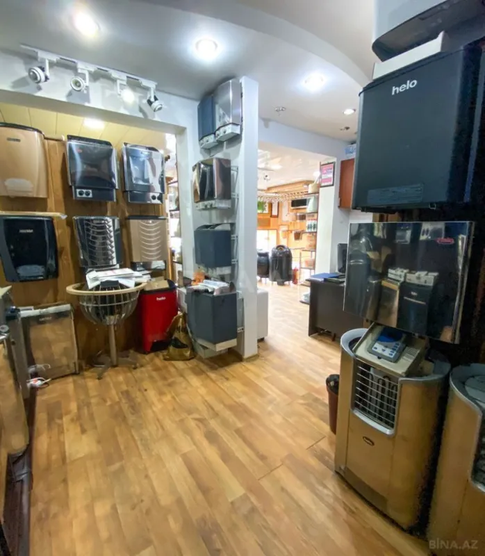 Satılır obyekt 200 m²