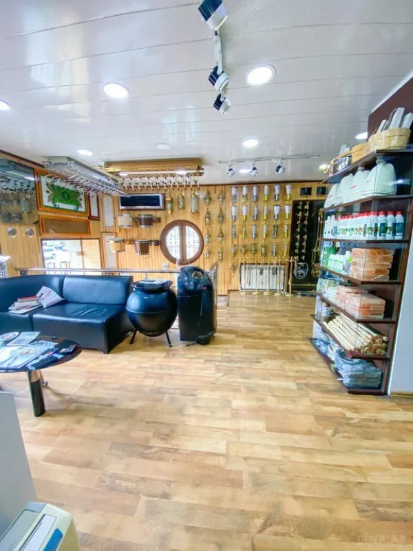 Satılır obyekt 200 m²