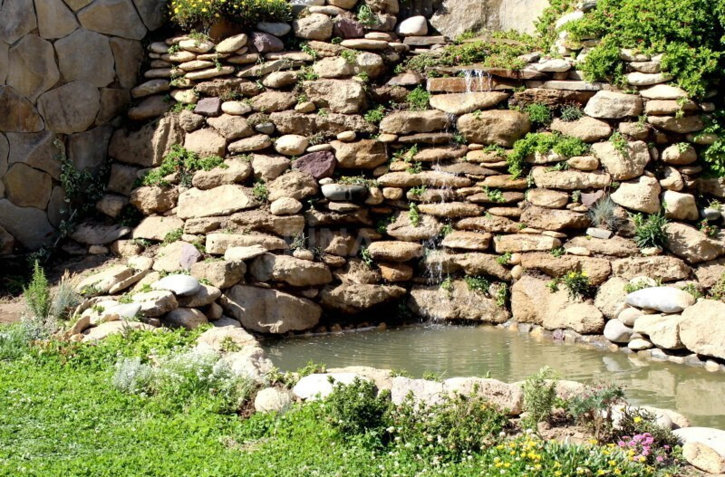 Kirayə verilir 7 otaqlı həyət evi 480 m²