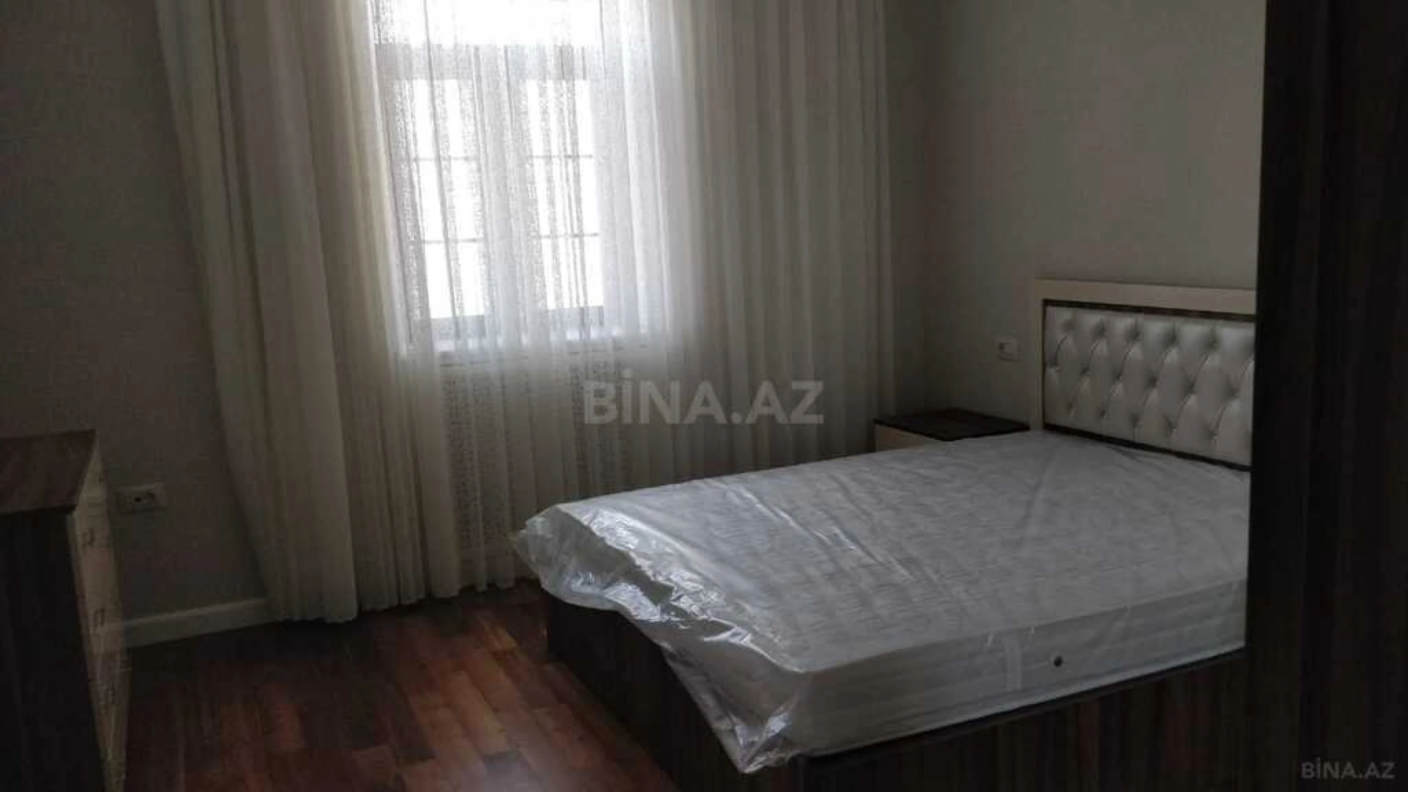 Kirayə verilir 7 otaqlı həyət evi 480 m²