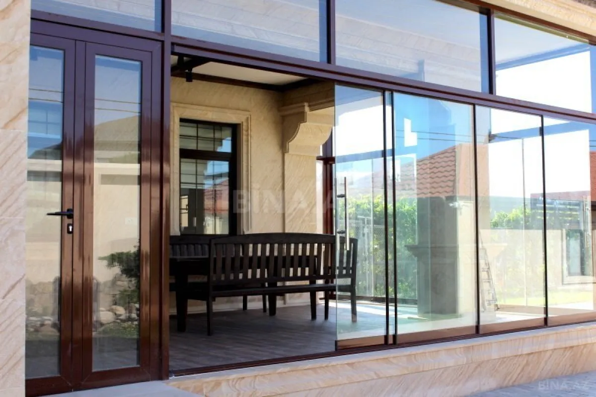 Kirayə verilir 7 otaqlı həyət evi 480 m²