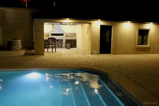 Kirayə verilir 7 otaqlı həyət evi 480 m²