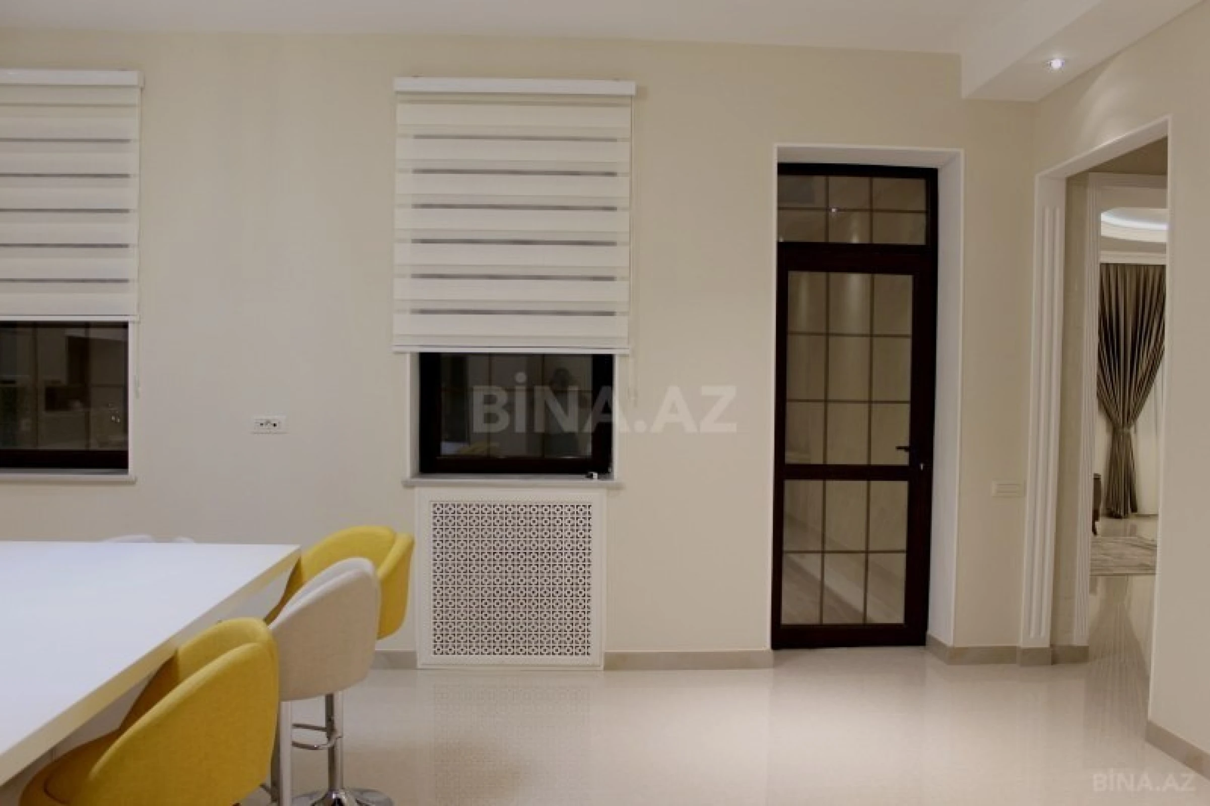 Kirayə verilir 7 otaqlı həyət evi 480 m²
