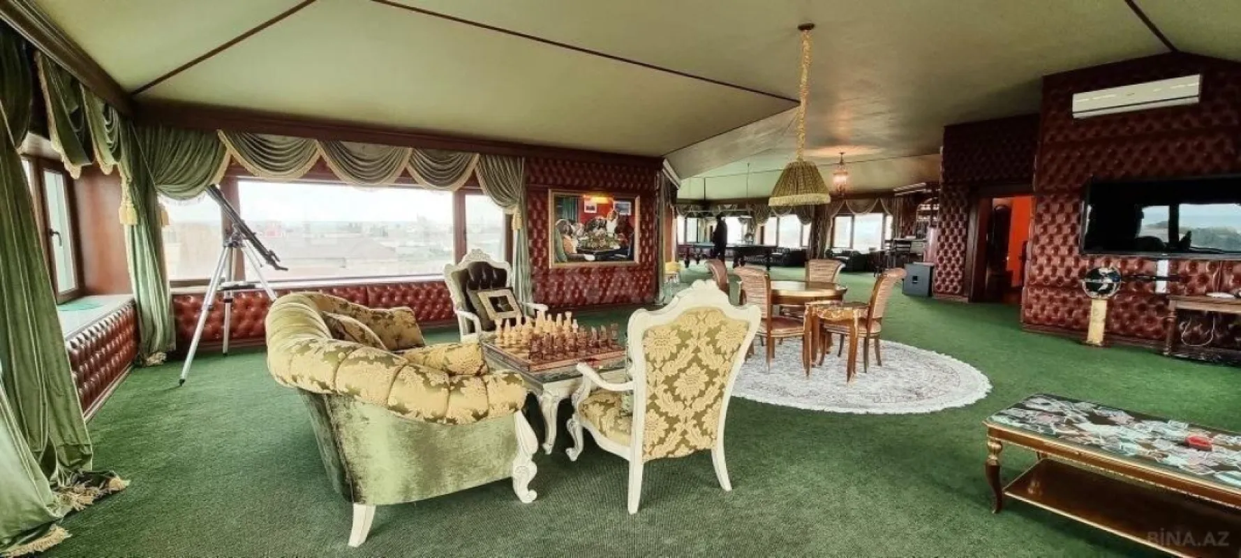 Kirayə verilir 10 otaqlı həyət evi 1000 m²