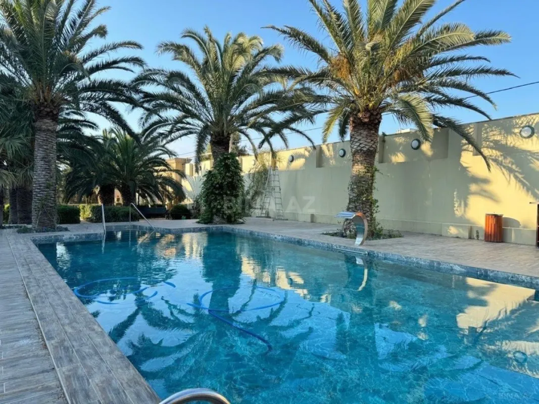 Kirayə verilir 10 otaqlı həyət evi 1000 m²