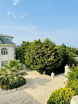 Kirayə verilir 6 otaqlı həyət evi 300 m²