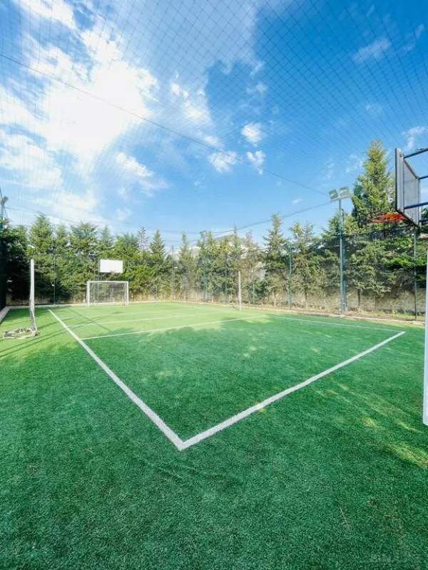 Kirayə verilir 6 otaqlı həyət evi 300 m²