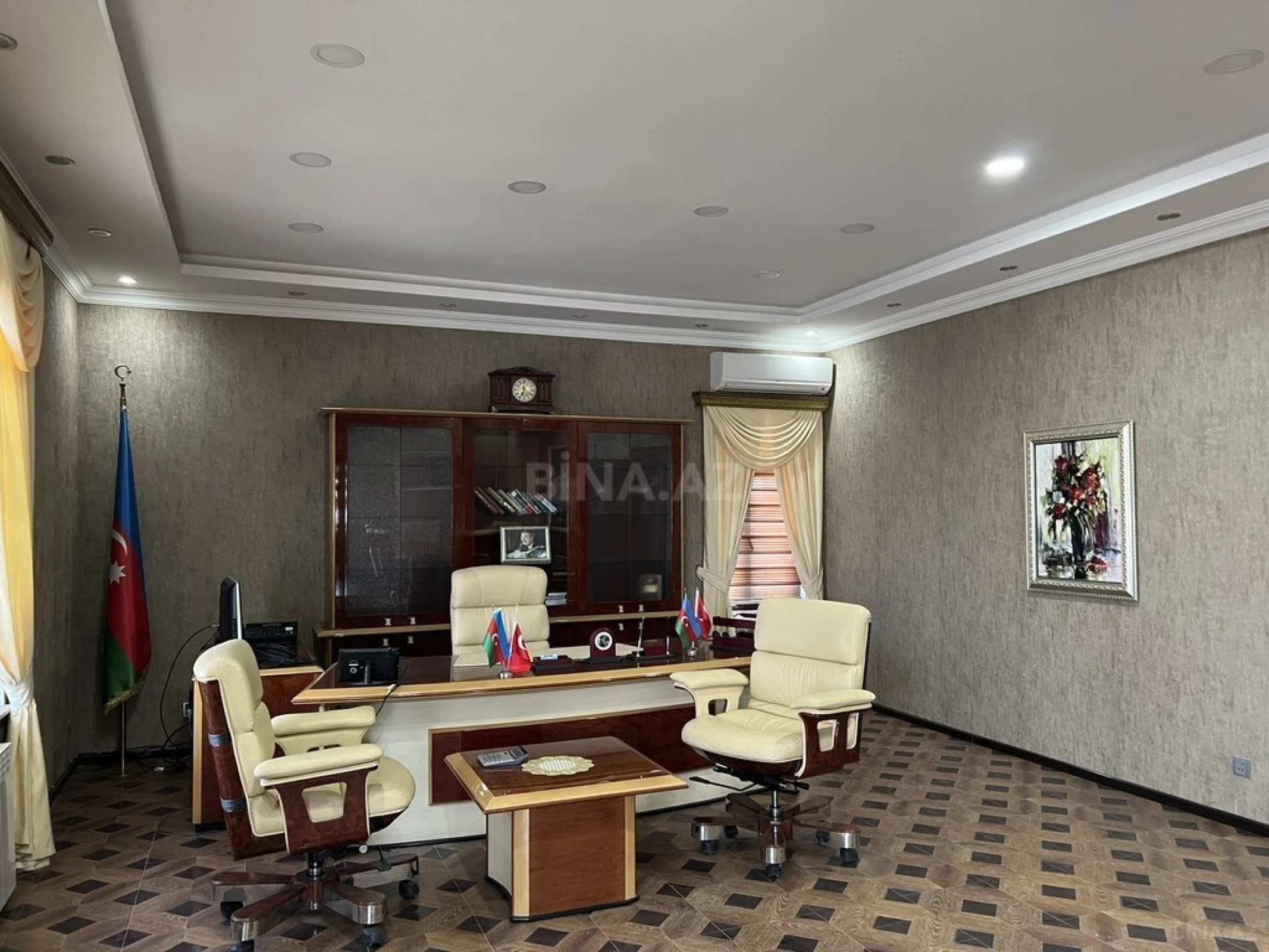 Satılır obyekt 9000 m²