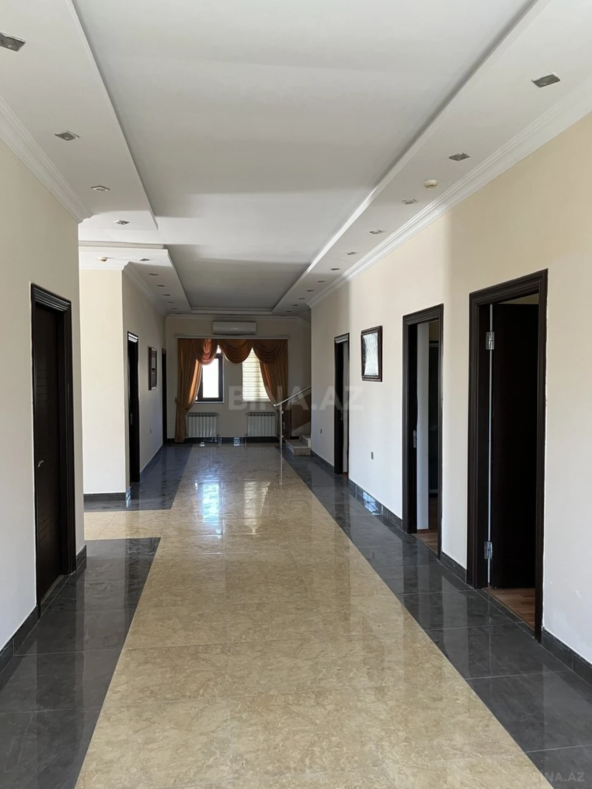 Satılır obyekt 9000 m²