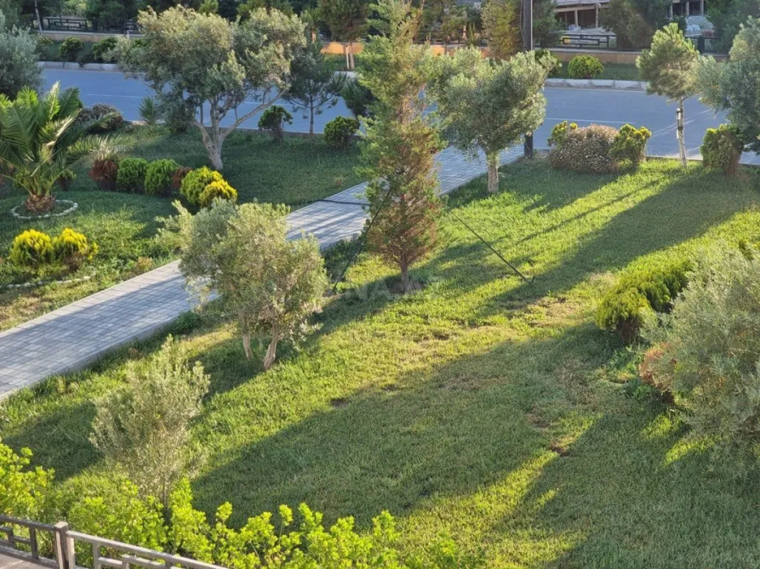 Satılır 3 otaqlı həyət evi 130 m²