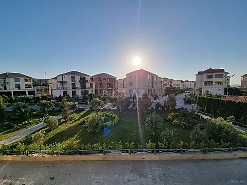 Satılır 3 otaqlı həyət evi 130 m²